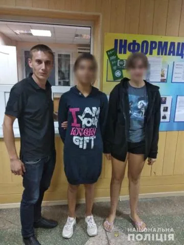 Ювенальные полицейские вернули домой несовершеннолетнюю беглянку из поселка Комышаны