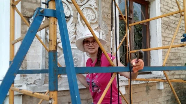 Помощь на “каменные вышиванки” в Новой Каховке пришла из Антарктиды
