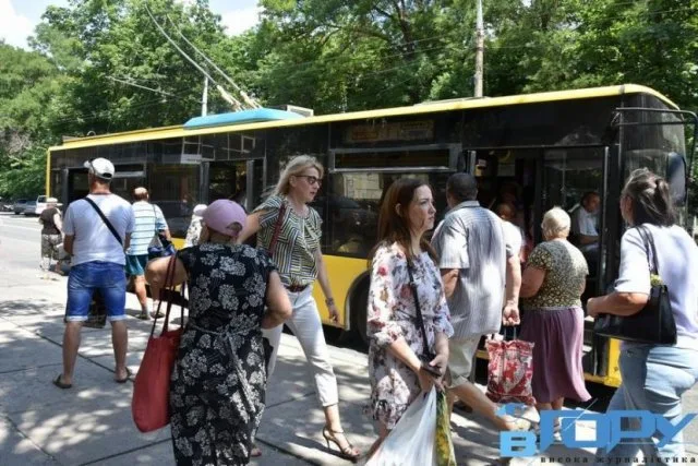 Пять депутатов для пятидесяти новых троллейбусов