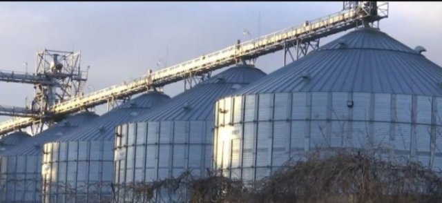 ООО «Каховка Пром-Агро» получила от Новокаховского горсовета в аренду землю, на которой расположен соевый завод