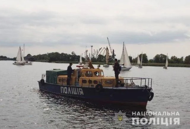 Работники водной полиции в Голой Пристани обнаружили трех пьяных водителей плавсредств