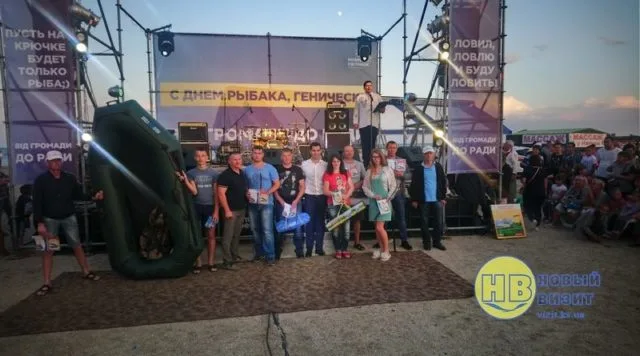 На фестивале “Рыбацкая удача-2019” отец с сыном выиграли два главных приза – лодки