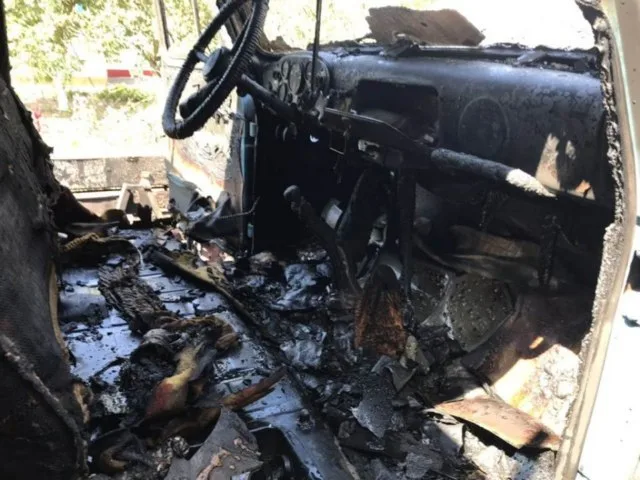 В Голопристанском районе во дворе хозяина сгорел грузовик