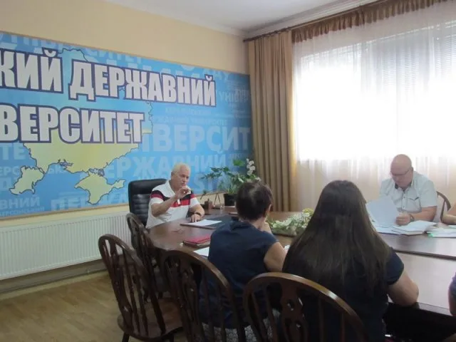 В ХГУ подводили итоги вступительной кампании