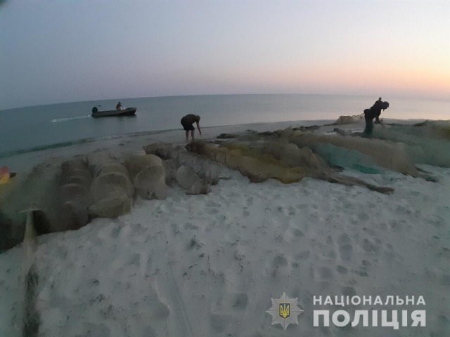 На Херсонщине водные полицейские предупредили нанесение естественной среде ущерба на сумму около 1 миллиона гривен