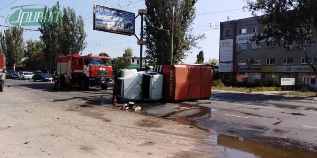 В происшествии с машиной аварийной службы Херсонводаканала никто не пострадал