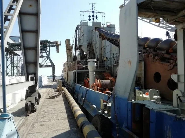АМПУ завершила работы по дноуглублению в Херсонском морпорту