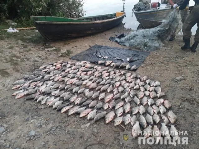 На Херсонщине водные полицейские задержали двух браконьеров