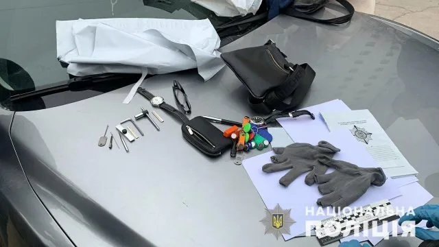 В суд направлено дело в отношении шайки гастролеров-домушников, промышлявшей на Херсонщине