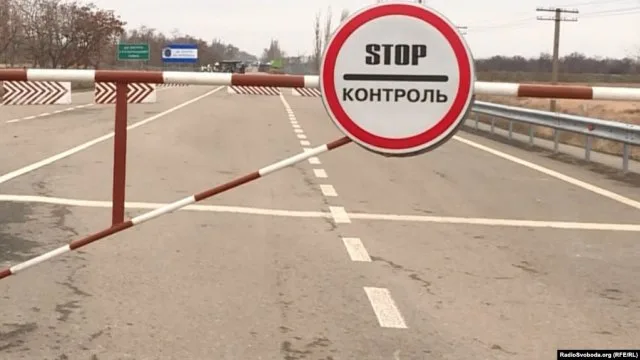 На админгранице с Крымом оккупанты задержали двух украинцев, – ФСБ