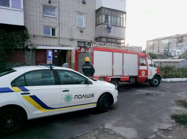 В Каховке спасатели вызволяли больного мужчину