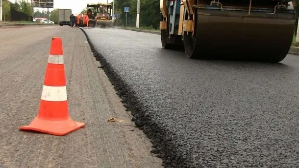 В Херсоне начали ремонт дороги на улице Адмирала Макарова
