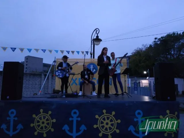 Веселье, танцы и еда: мнение горожан об открытии мероприятия «Херсон Fest»