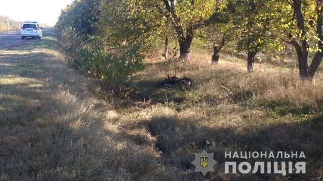 На Херсонщине полиция выясняет обстоятельства гибели мотоциклиста