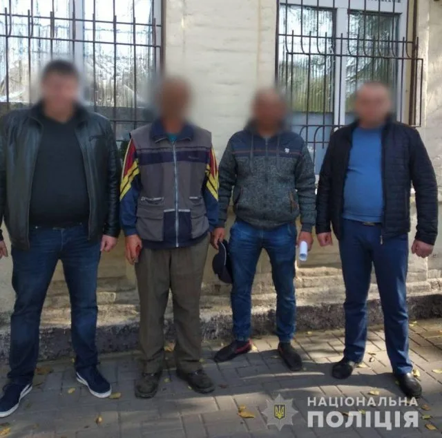 В Геническе разоблачили двух иностранцев, которые незаконно находились в Украине