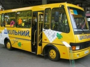 Еще восемь новеньких автобусов получили школы Херсонщины