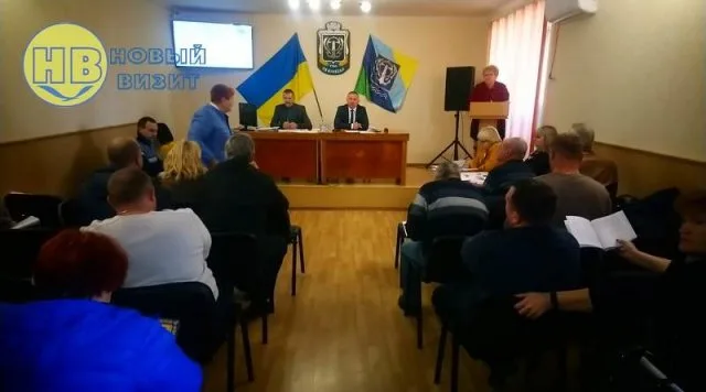 В Геническе городским чиновникам не хватило денег на зарплаты