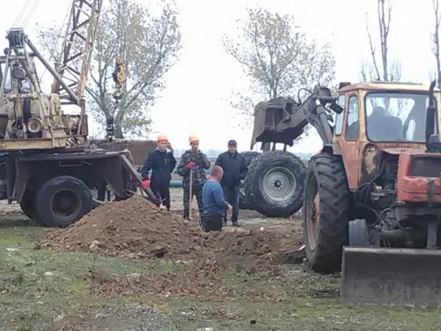 «Останки» когда-то лучшего в Каховском районе Херсонщины Дома культуры вывозятся на свалку