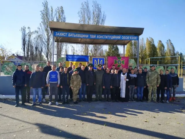 Пограничники Азово-Черноморского регионального управления направляют срочников на обучение