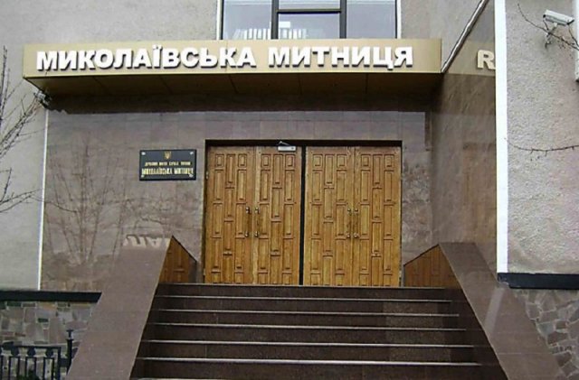 Геничанка показала в каком позорном зале занимаются акробаты-чемпионы