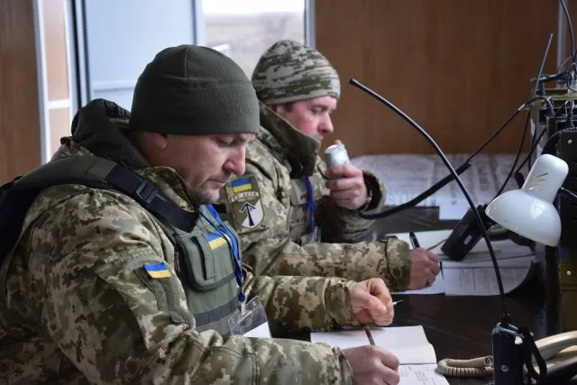 На Херсонщине военные проводят батальонные тактические учения. Но без боевой стрельбы