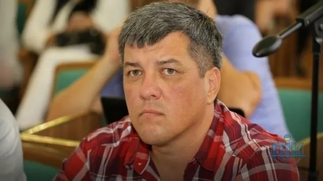 Скандальный депутат Шадрин хочет рулить спортом и культурой области