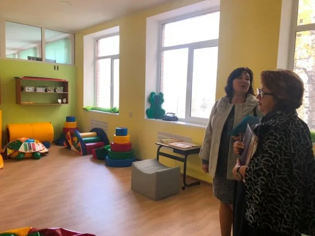 Мангер взял на контроль реализации прав детей с особыми потребностями на образование