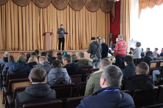 Айтишники, маркетологи, дизайнеры, предприниматели и спартаперы собрались на масштабную IT-конференцию Херсона