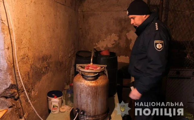Полиция Херсонщине противодействует самогоноварению