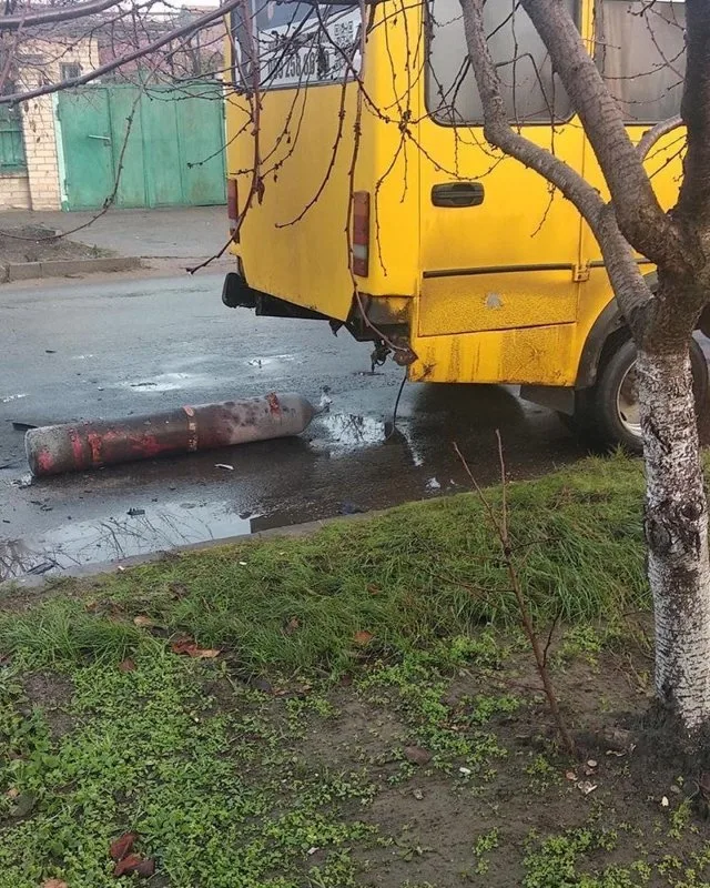 В Херсоне в ДТП едва не взорвалась маршрутка