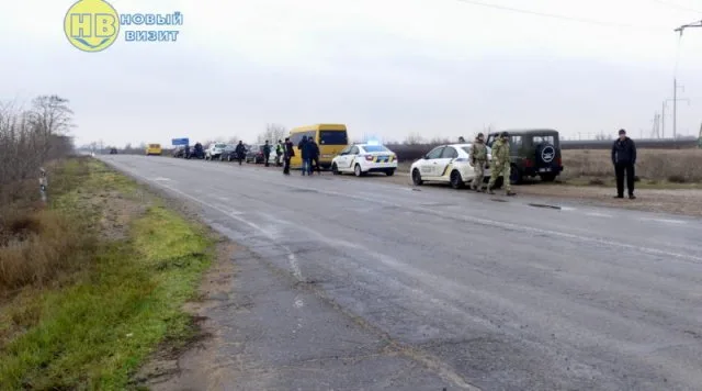 В Геническом районе начато рейды по выявлению нелегальных перевозчиков
