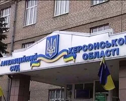 Апелляционный  суд отменил оправдательный приговор для херсонки, которая избила односельчанку