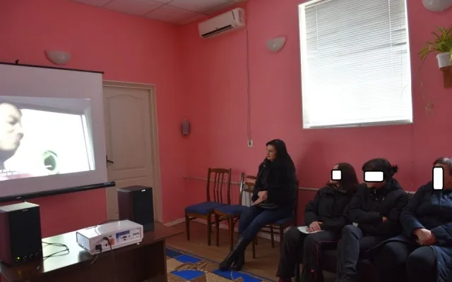 В Херсонском следственном изоляторе показали документальное кино