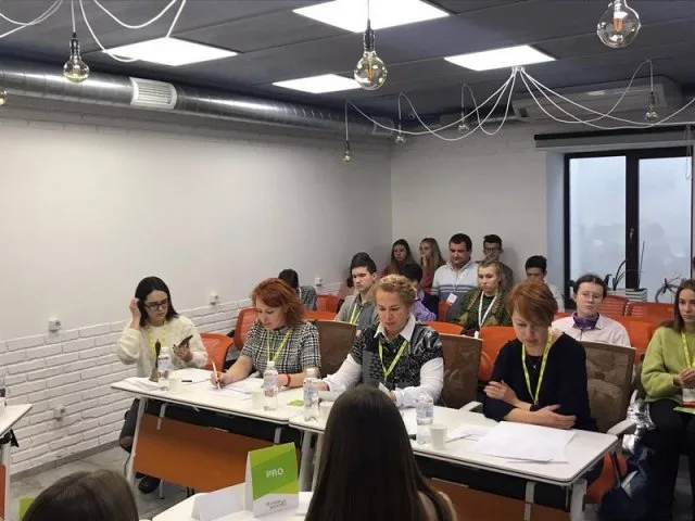 Школьница из Херсона попала в национальный финал “Молодь дебатує”