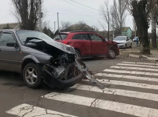 В Скадовске разбились два автомобиля
