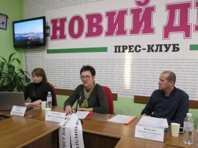 В Херсоне на брифинге утверждают, что песок из Черногории безопасен