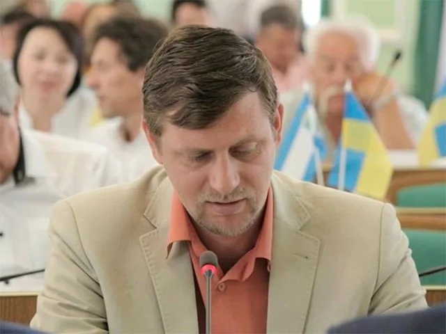 Бывший чиновник Херсонской ОГА о бюджете и дорогом автомобиле