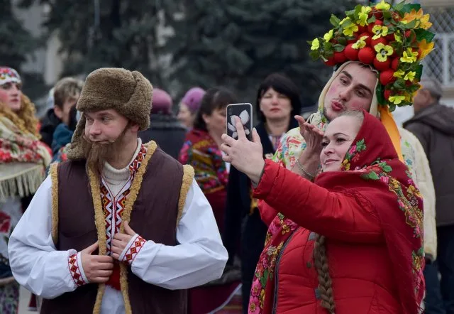 Как в Херсоне в Щедрый вечер «козу водили»