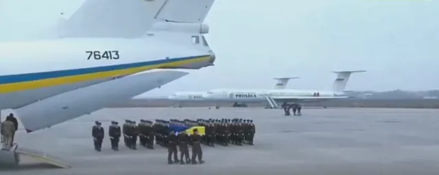 В Украину прибыл борт с телами погибших в Иране украинцев: появились первые фото