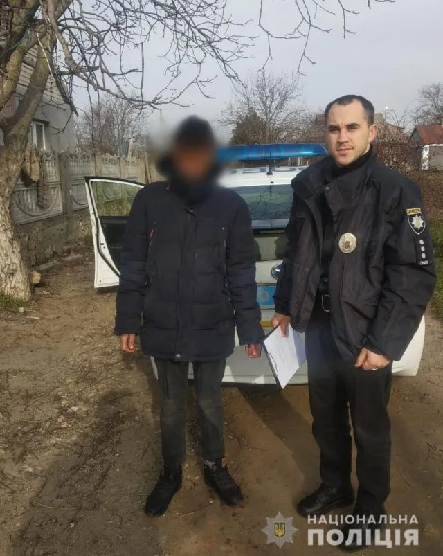 Ювенальные полицейские разыскали 14-летнего парня, который убежал из дома