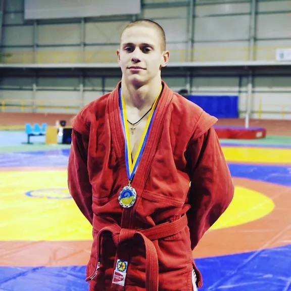Херсонский самбист завоевал серебро на молодежном чемпионате Украины
