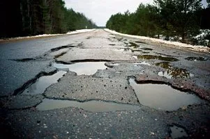 У Гусева нашли, на кого “повесить” ремонты дорог в районах и ОТГ