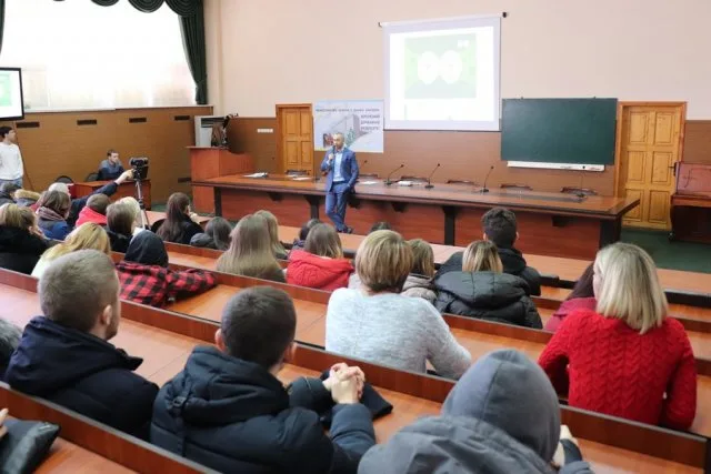 Студентов ХГУ призвали сделать планету зеленее