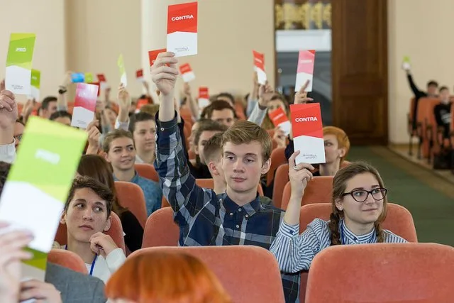 Школьница из Херсона Кристина Кушниренко стала суперфиналисткой национального проекта «Молодь дебатує»