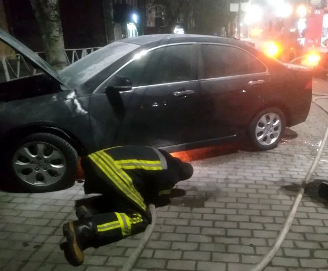 На Ушакова горела Honda Accord