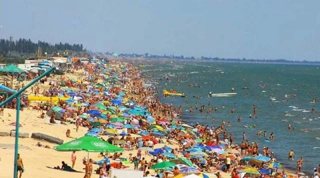 В прошлом сезоне количество туристов Генического района сократилась на 16%