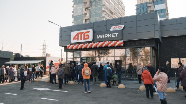 Украинка купила в АТБ овсянку и неделю травила ребенка плесенью, фото вызывает тошноту