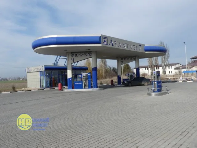В Геническом районе крымские татары заблокировали АЗС