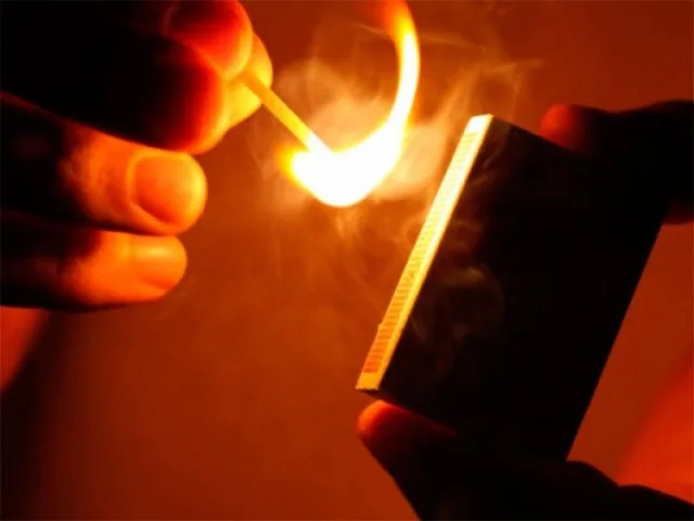 Сельчанин на Херсонщине собственный дом поджег