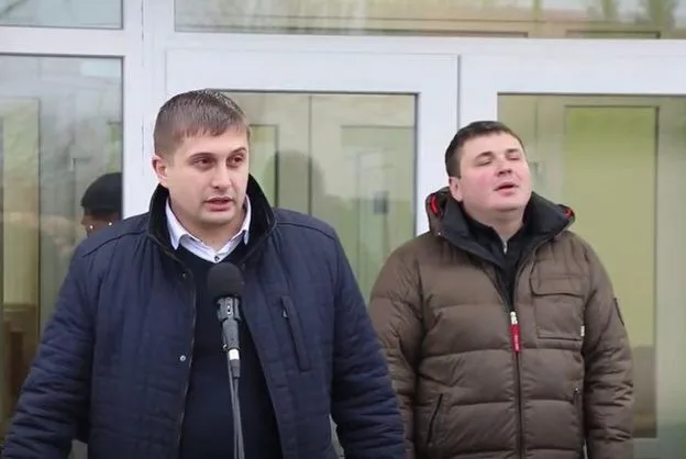 Херсонский вице-губернатор с “козырной” фамилией посоветовал пользователю соцсети “быть тише”